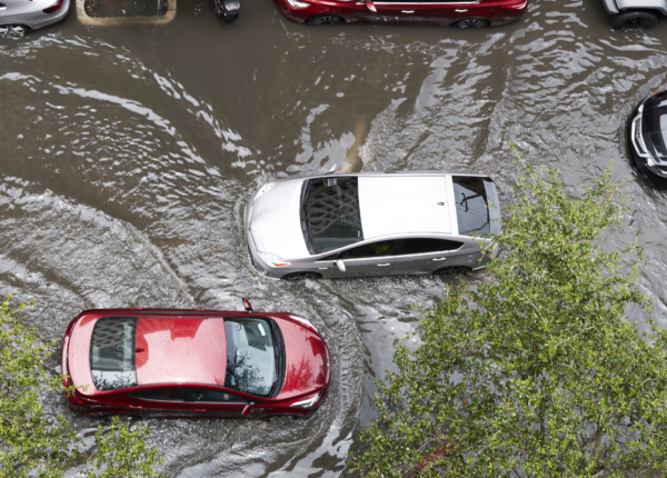 Seguro de carro cobre enchente e alagamento?